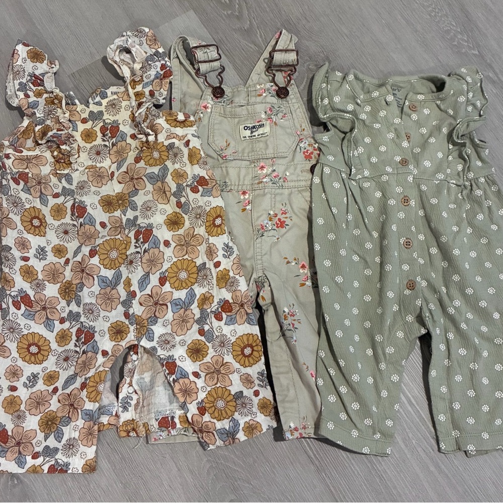 0-3 Month Floral Bundle
